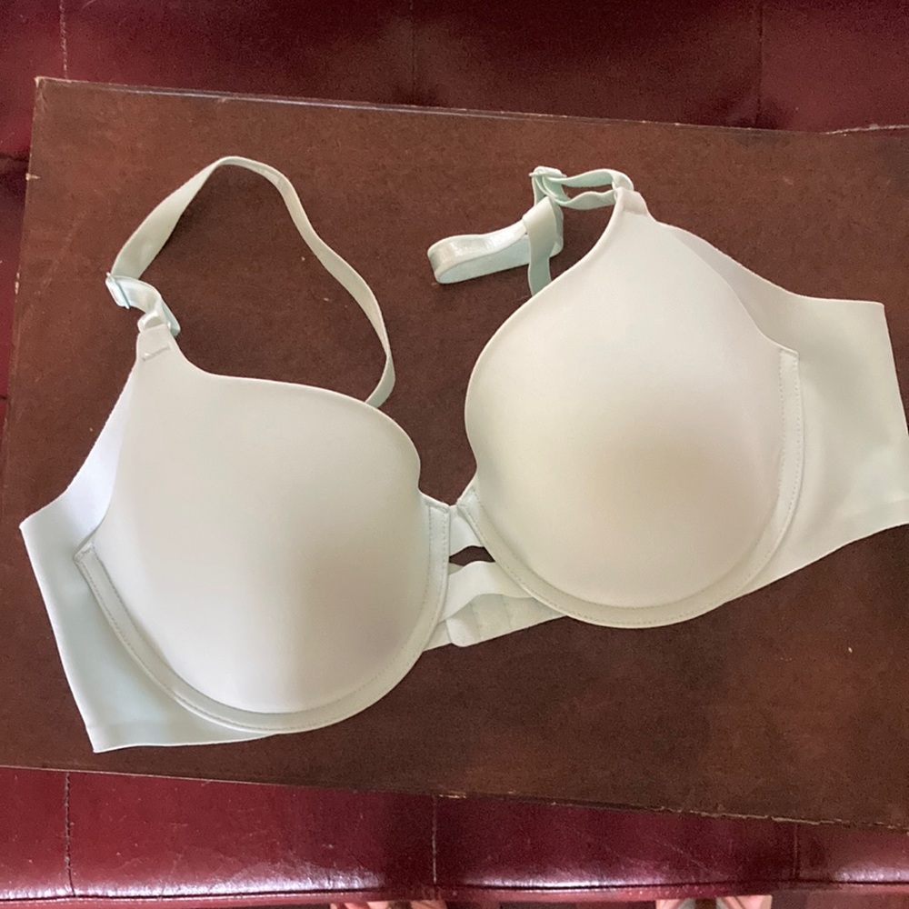 Warners Bra-NWOT